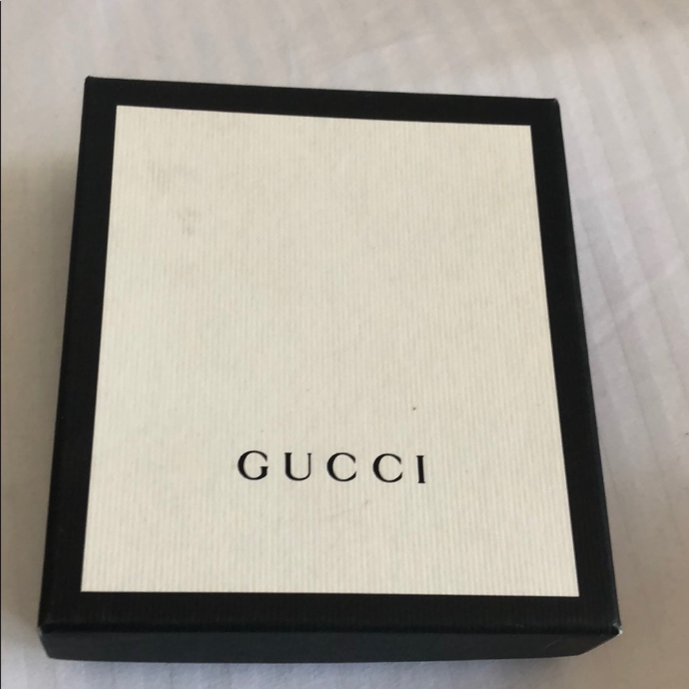 Gucci box